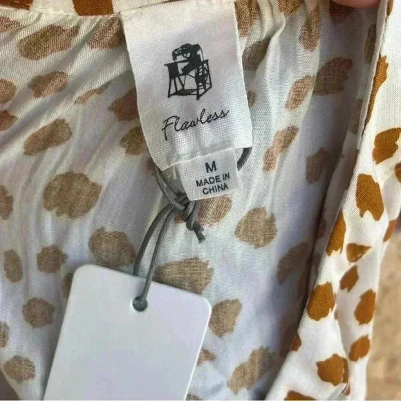 Flawless women’s long sleeve mocha/ cream cheetah print top button down sz M NWT - Picture 4 of 6